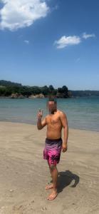 614249986: Chico busca chica en Orense