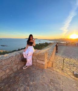 675149115: Chica busca chico en Gerona