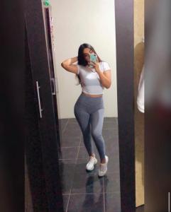 632381975: Chica busca chico en Navarra