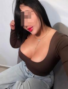 662917788: Chica busca chico en Almería