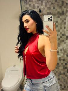 674901881: Chica busca chico en Cádiz