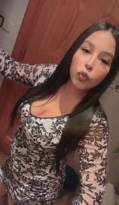 695748475: Chica busca chico en Alicante