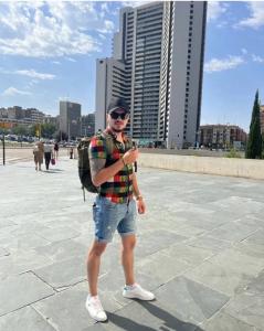 617357534: Chico busca chica en Zaragoza