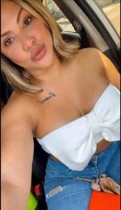 664377991: Chica busca chico en La Coruña