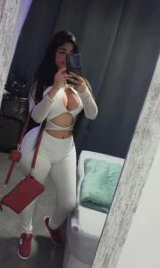 613746909: Chica busca chico en Tenerife