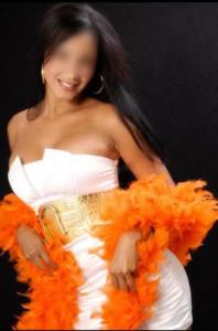 663250843: Chica busca chico en Barcelona