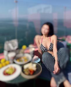 688181719: Chica busca chico en Barcelona