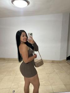 641394620: Chica busca chico en Sevilla