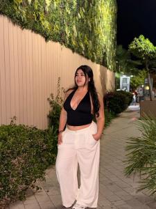 672339479: Chica busca chico en Mallorca