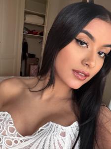 641983454: Chica busca chico en Málaga