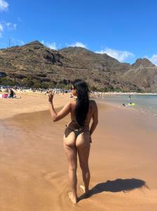 643217322: Chica busca chico en Tenerife