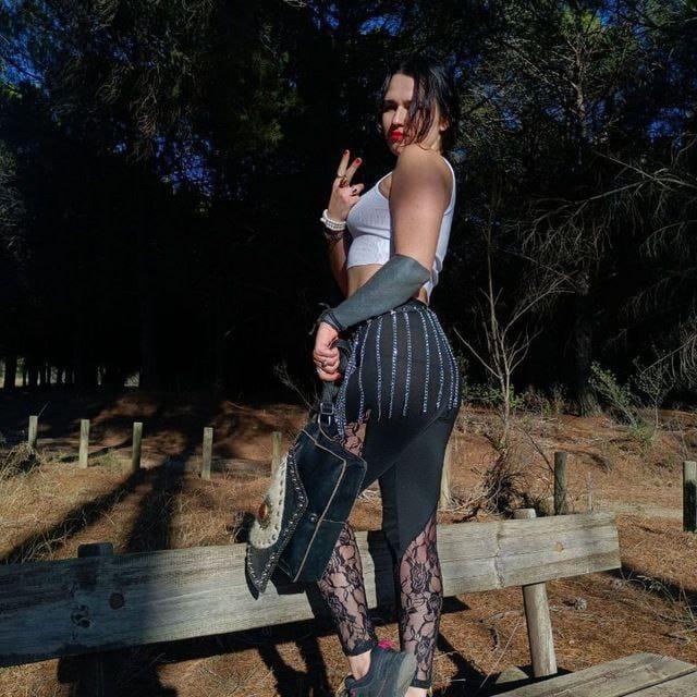 634287277: Chica busca chico en Almería