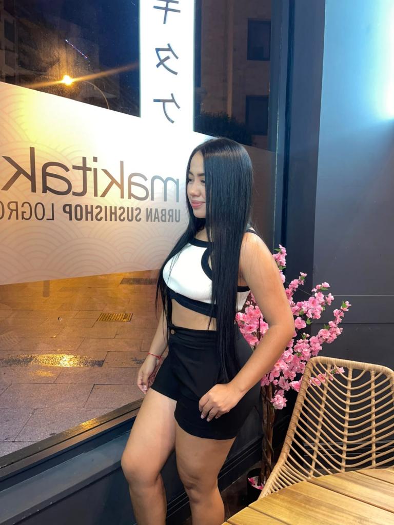 641394620: Chica busca chico en Sevilla