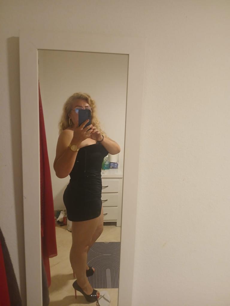 637238328: Chica busca chico en Málaga
