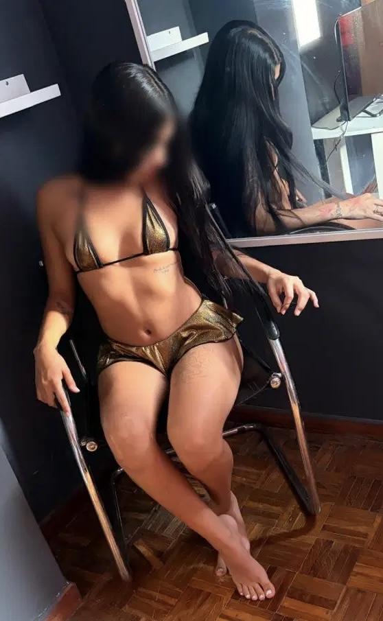 Chica busca chico en La Coruña: Chica busca chico