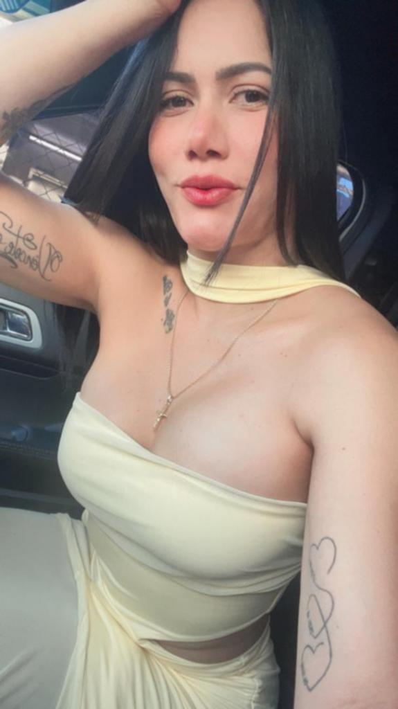 Chica busca chico en Ibiza: Chica busca chico
