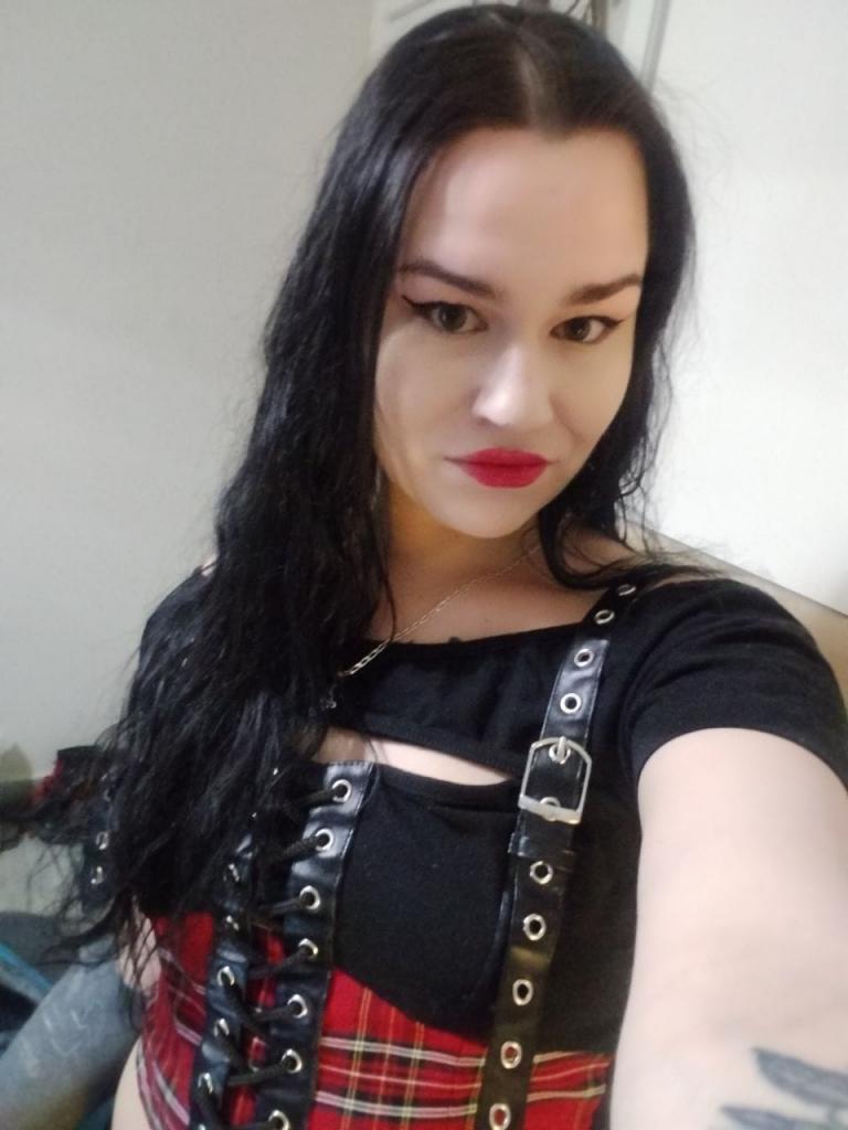 634287277: Chica busca chico en Almería