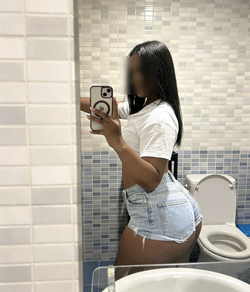 Chica busca chico en Sevilla: 