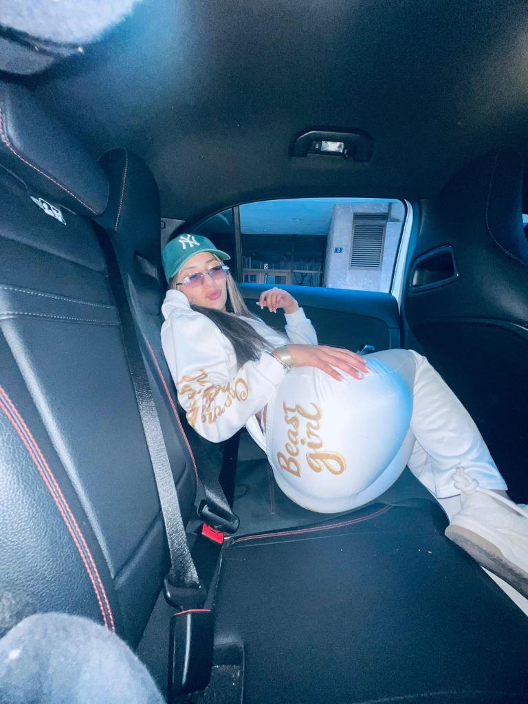 Chica busca chico en Madrid: Chica busca chico
