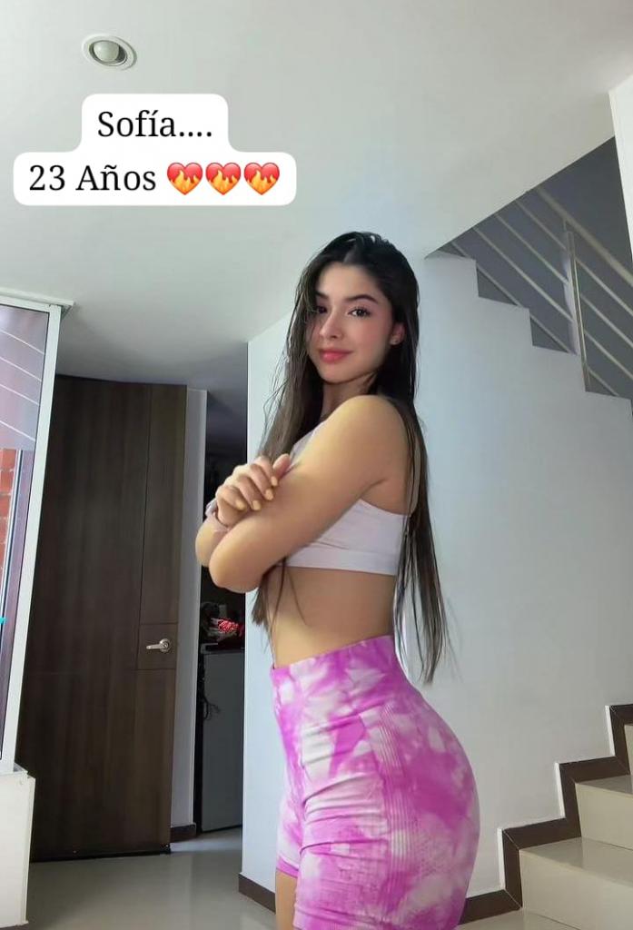 672877469: Chica busca chico en León