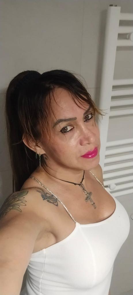 624943884: Transexual en Lérida