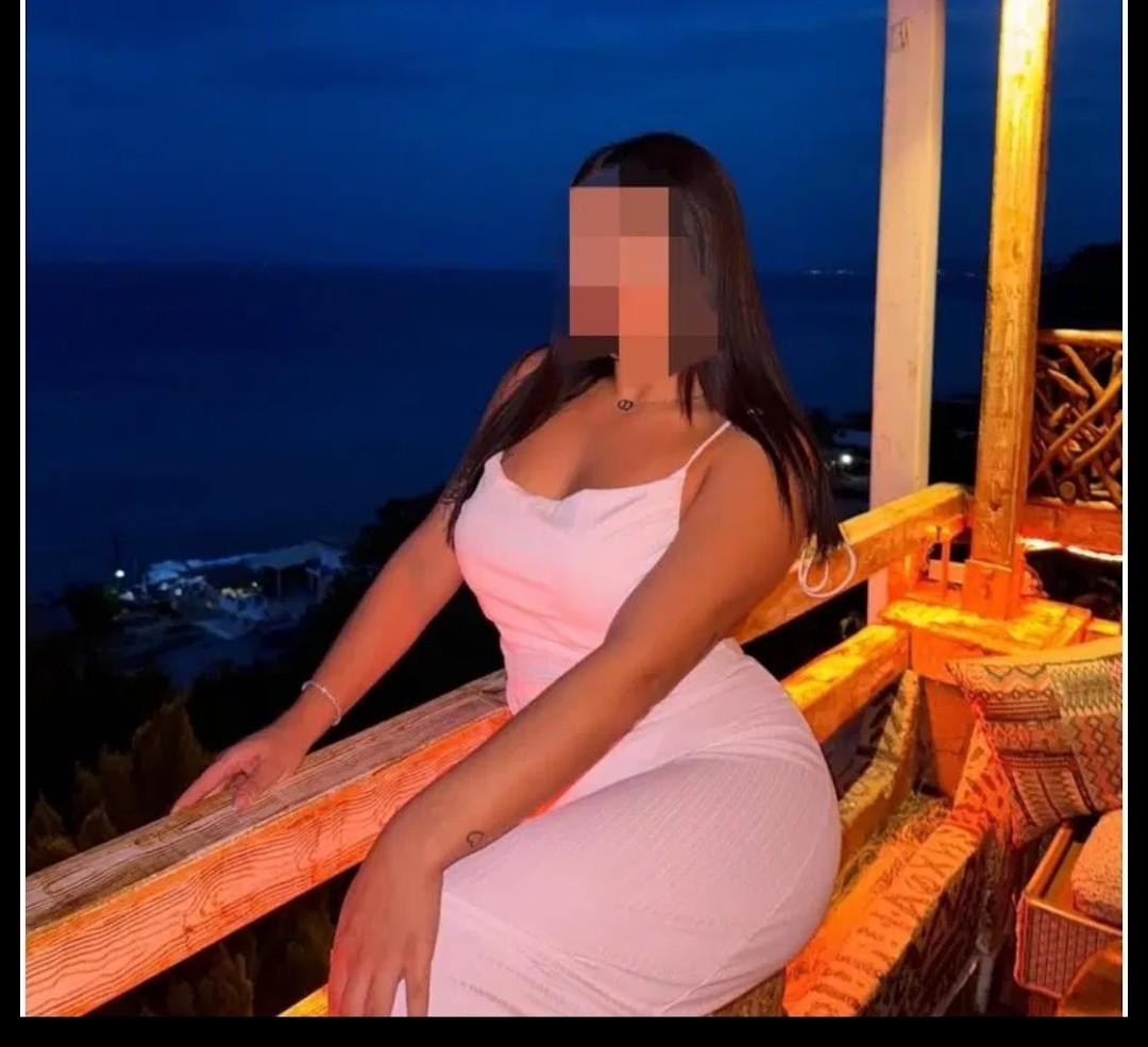 645282711: Chica busca chico en Cádiz