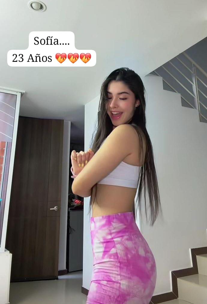 672877469: Chica busca chico en León