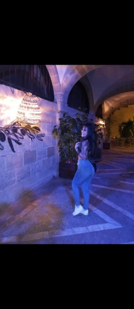 Chica busca chico en Cádiz: 