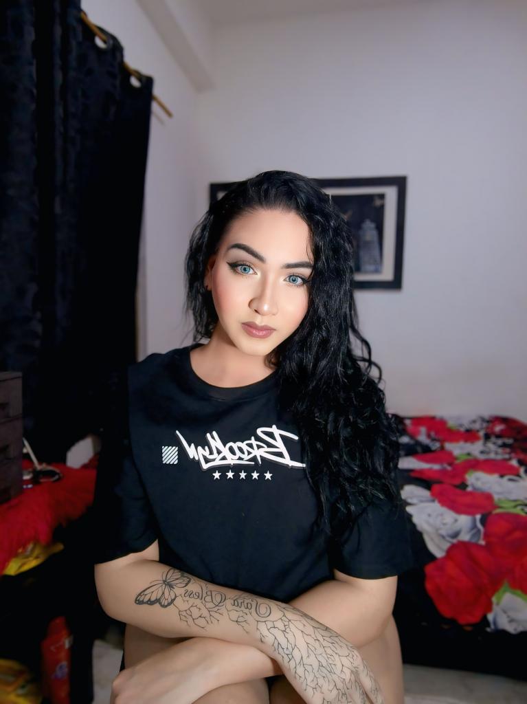 672105482: Travesti en Sevilla