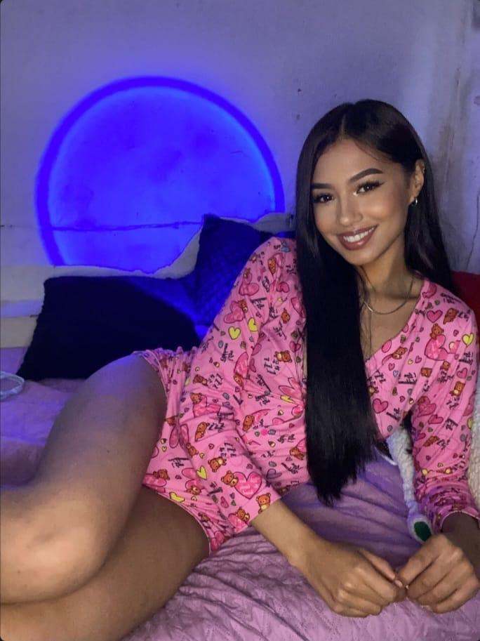 Chica busca chico en Alicante: Chica busca chico