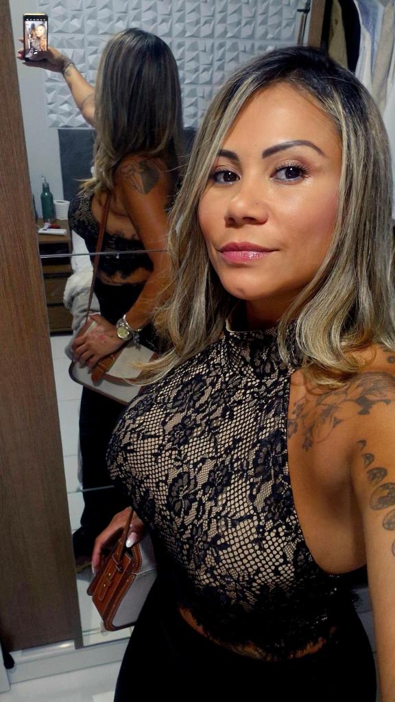 671733305: Chica busca chico en Málaga