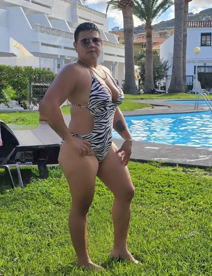 Chica busca chico en Tenerife: 