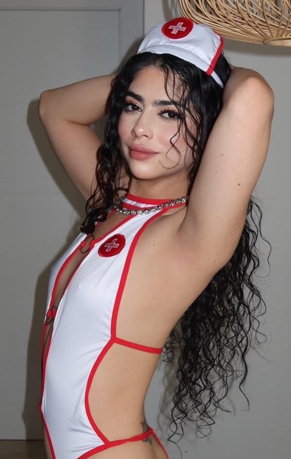 Chica busca chico en Málaga: Chica busca chico