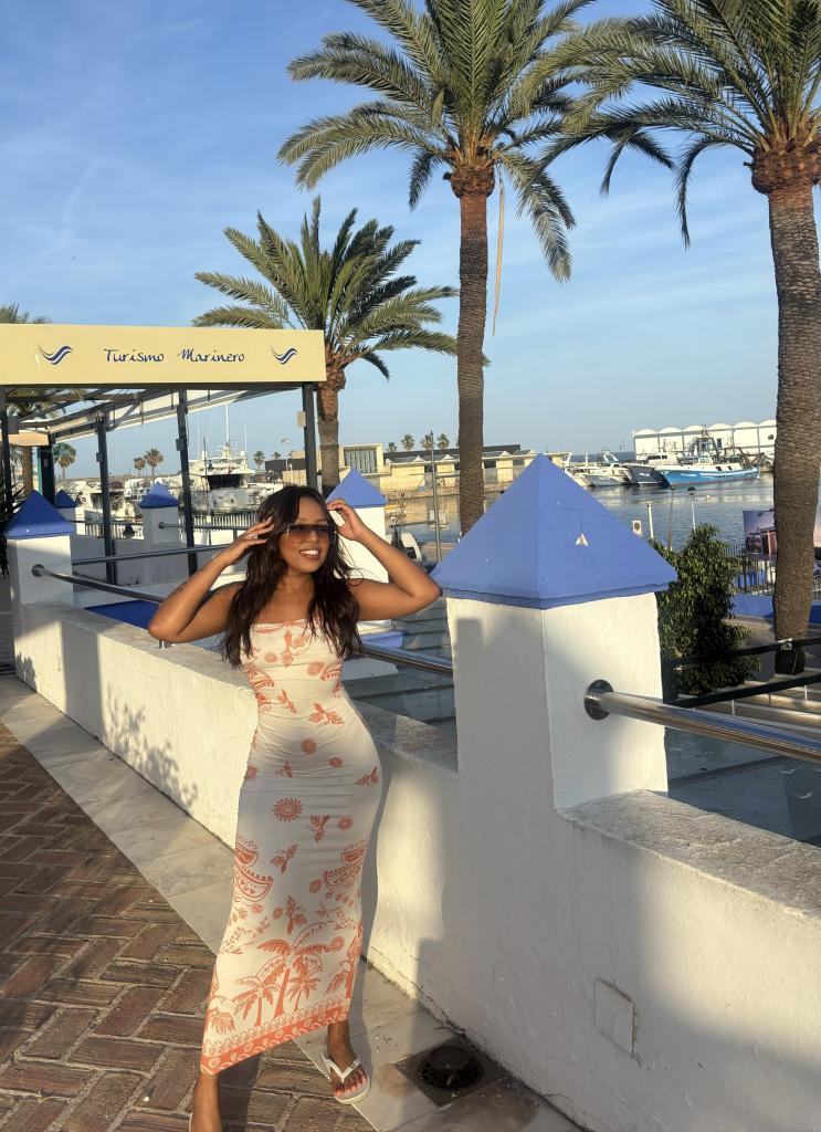 699330350: Chica busca chico en Málaga