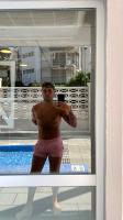 695685844: Chico busca chica en Barcelona