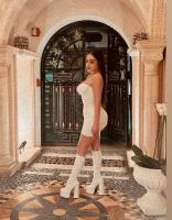 613990924: Chica busca chico en Ibiza