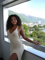 607827908: Chica busca chico en Málaga