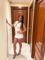 631847861: Chica busca chico en Almería