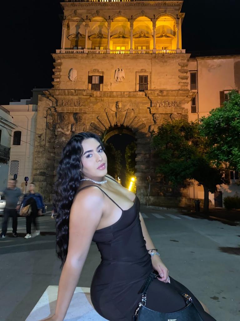 679160776: Chica busca chico en Alicante