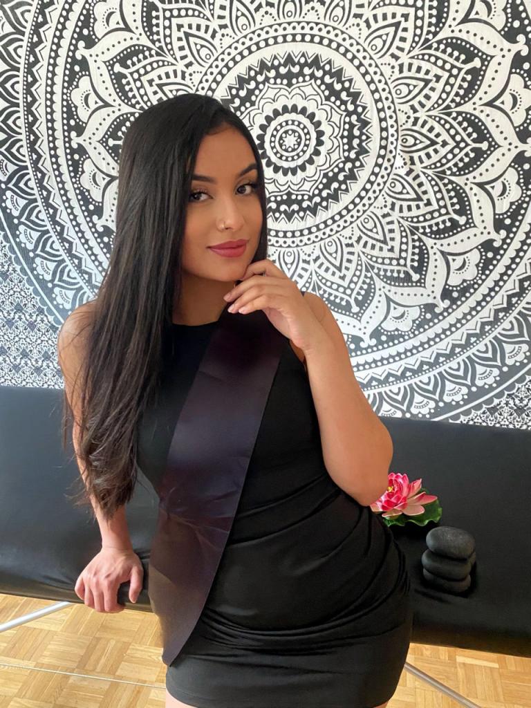Chica busca chico en Málaga: Chica busca chico