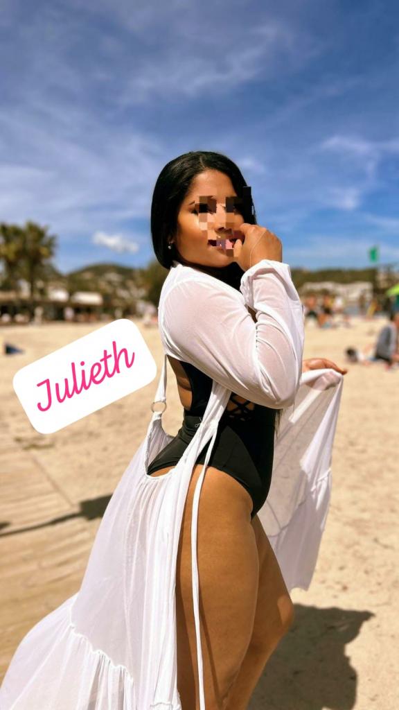 Chica busca chico en La Coruña: Chica busca chico