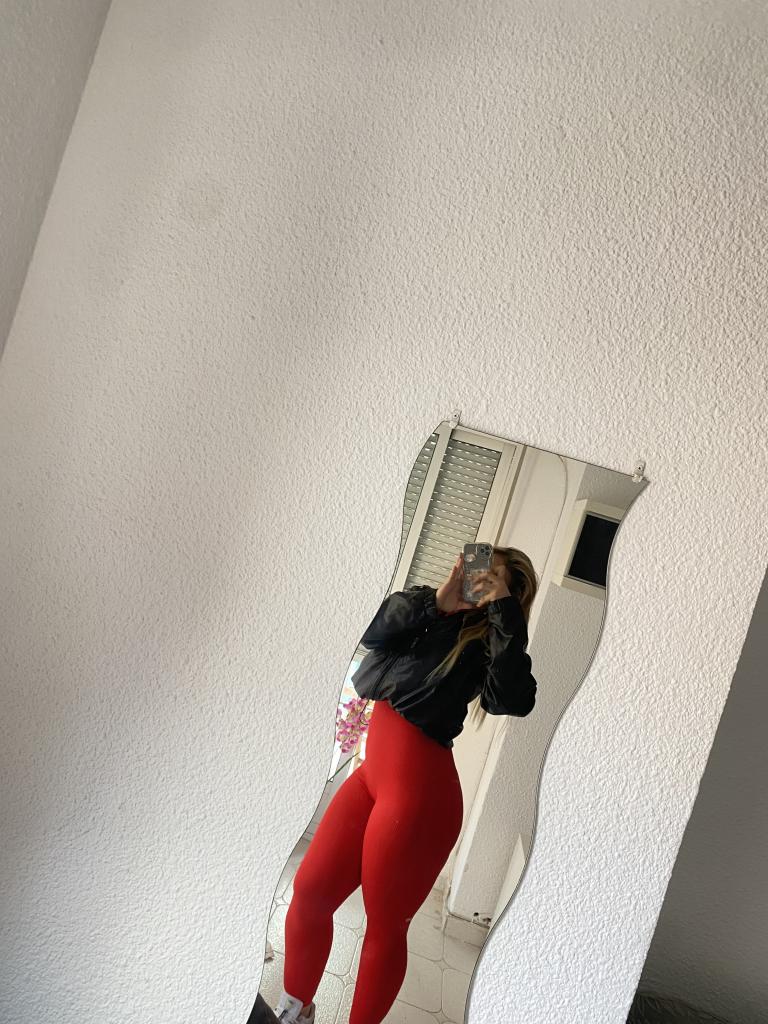 633682577: Chica busca chico en Alicante