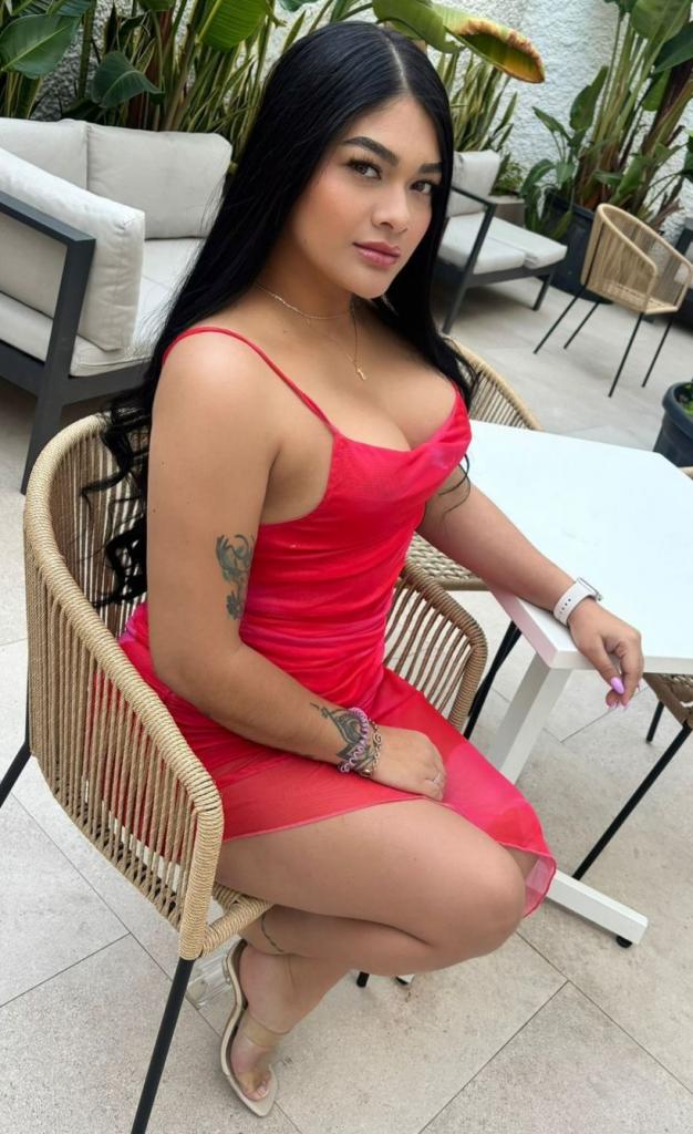 613917476: Chica busca chico en Málaga