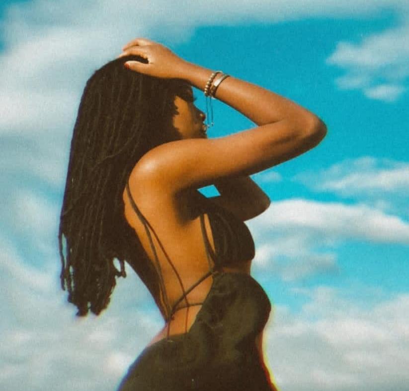 Chica busca chico en Tenerife: 