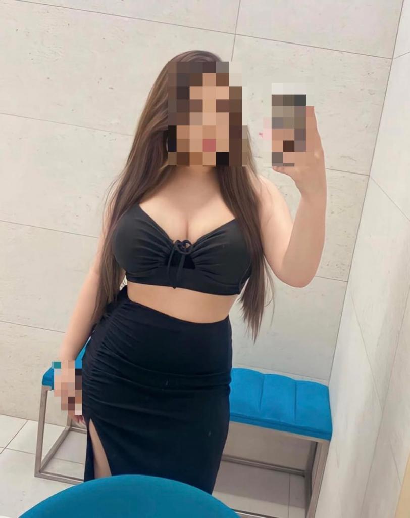 643157839: Chica busca chico en Lugo