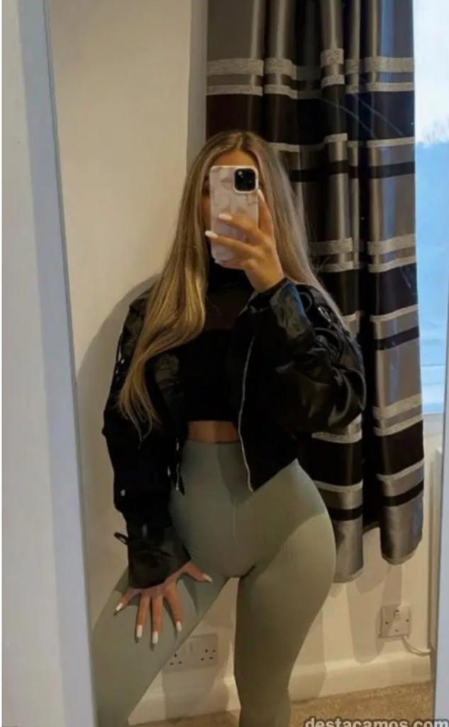 Chica busca chico en Castellón: 