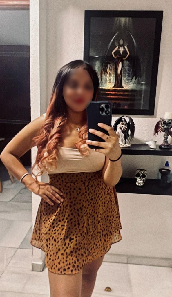 Chica busca chico en Almería: Chica busca chico