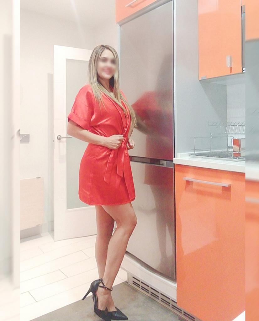 Chica busca chico en La Coruña: 