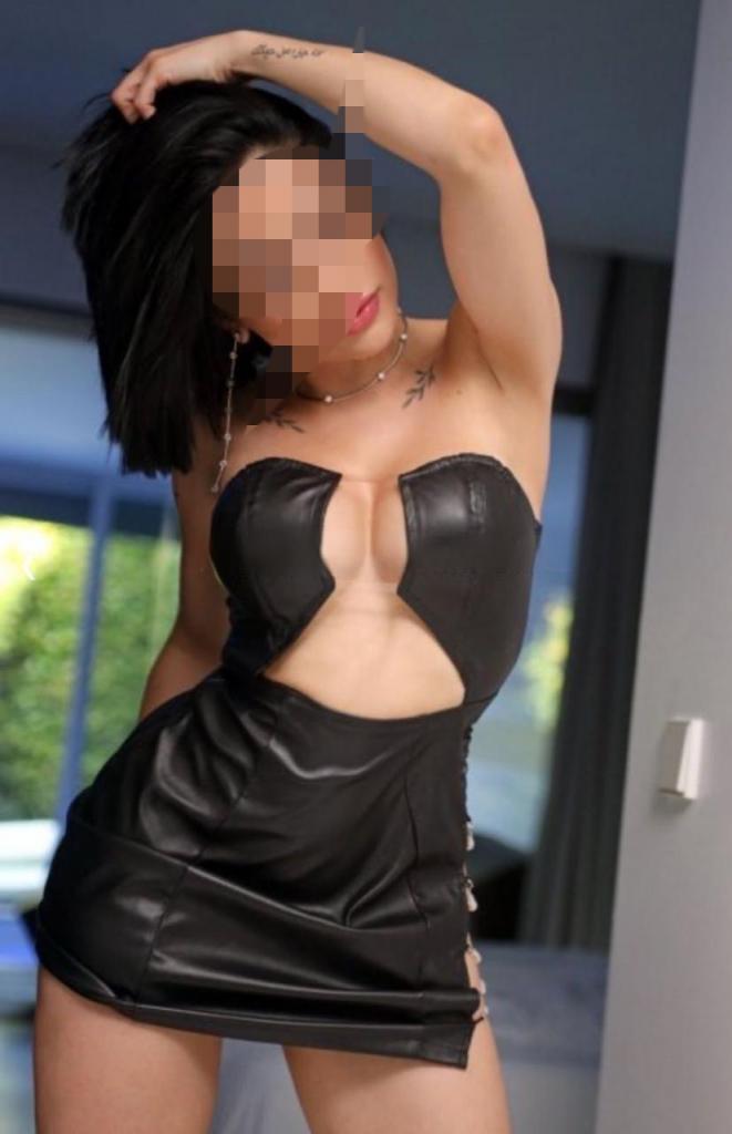 Chica busca chico en Menorca: 