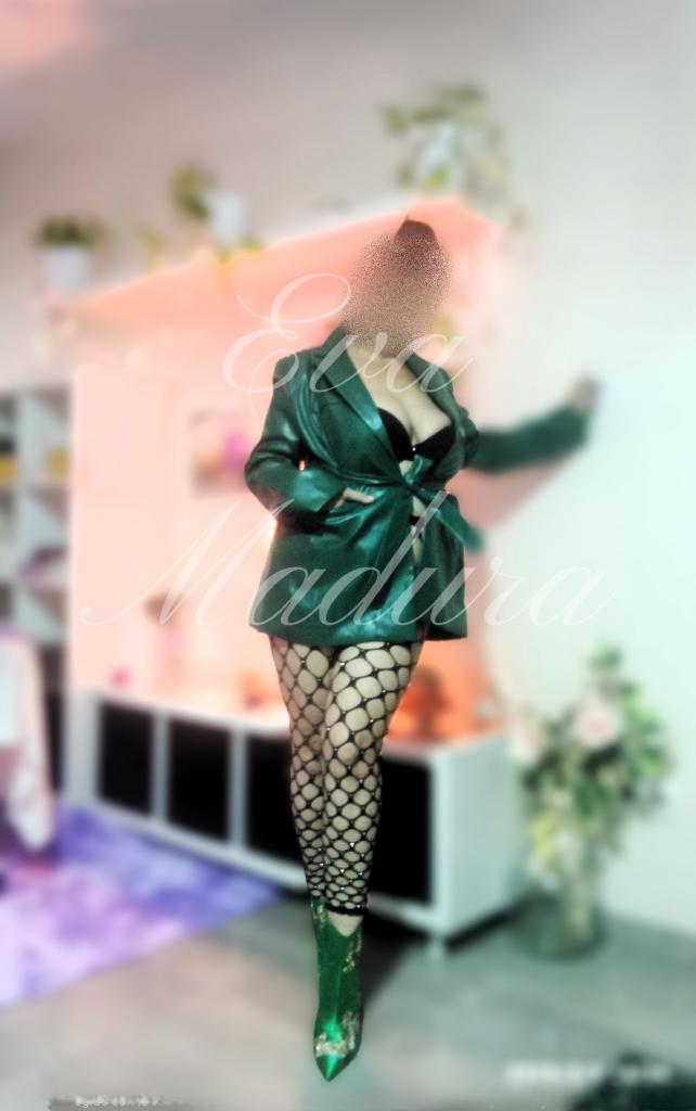 Chica busca chico en Sevilla: 